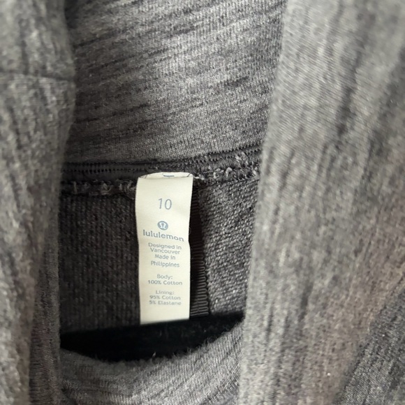 Womens Lululemon Athletica Heathered Gray Funnel Neck Pullover | Size 10 - Picture 6 of 8